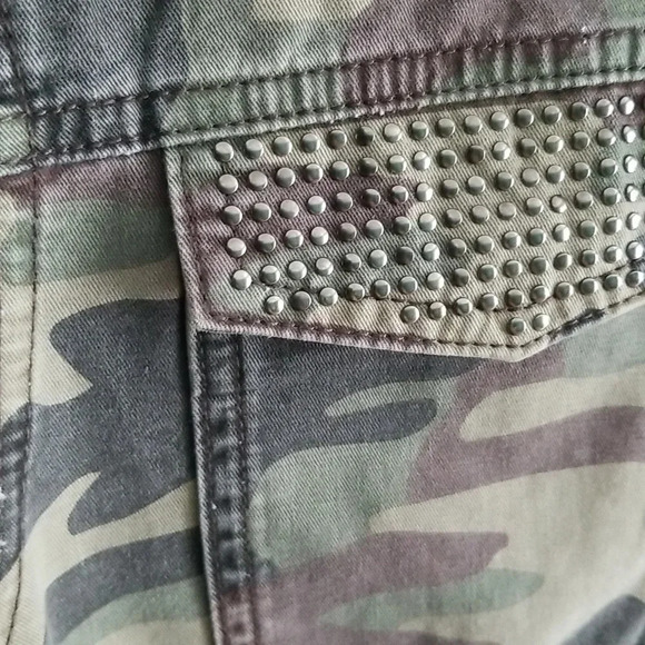 Mint Velvet Camo Utility Jacket — Modern Military Style - Picture 4 of 5